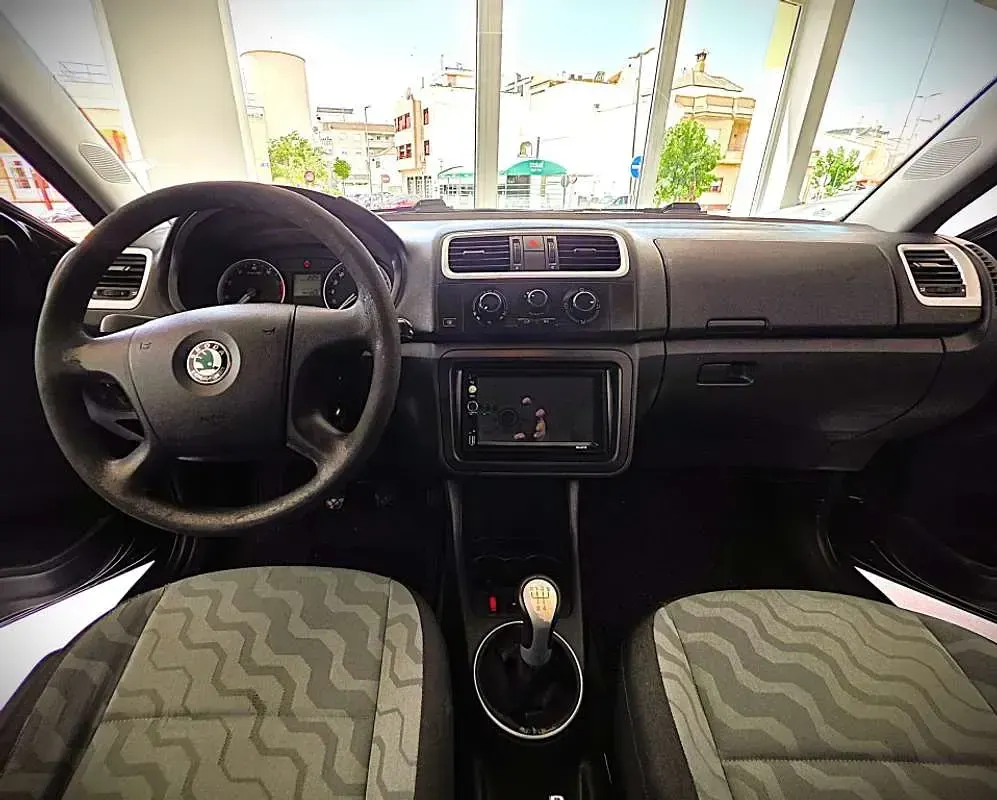 Usado Skoda Fabia Comfort 75 CV (55 kW) 2007 Negro Utilitario