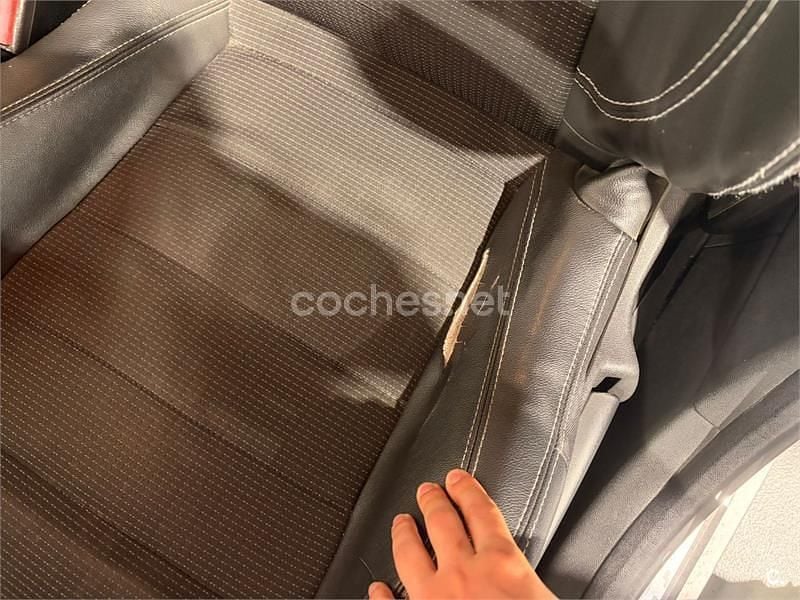 Usado Renault Mégane III GT 110 CV (80 kW) 2013 Gris / plata Berlina