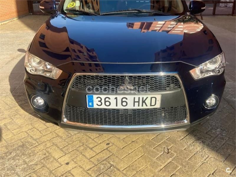 Usado Mitsubishi Outlander Motion 177 CV (130 kW) 2012 Azul SUV