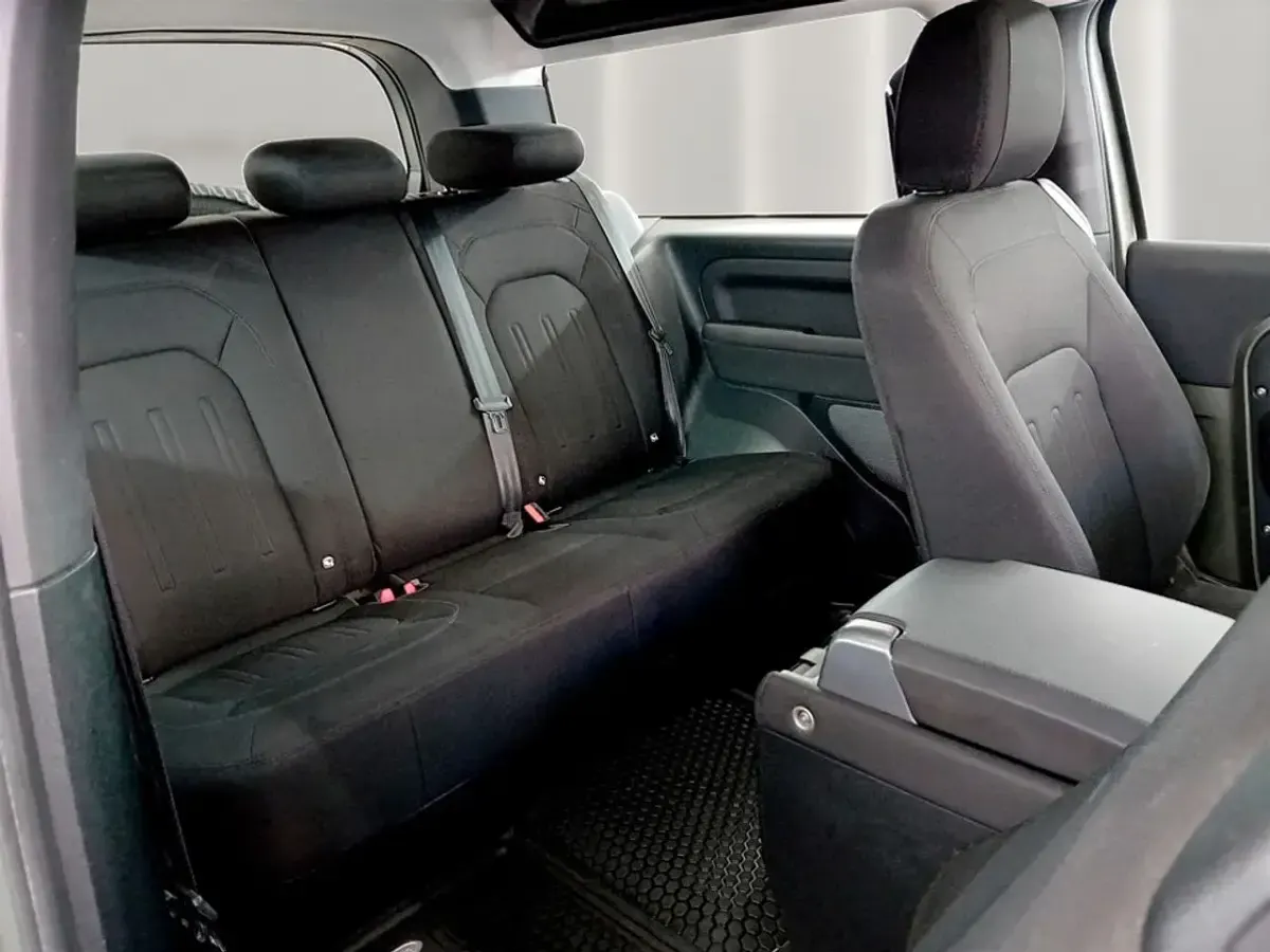 Usado Land Rover Defender S 200 HP (147 kW) 2021 Verde SUV