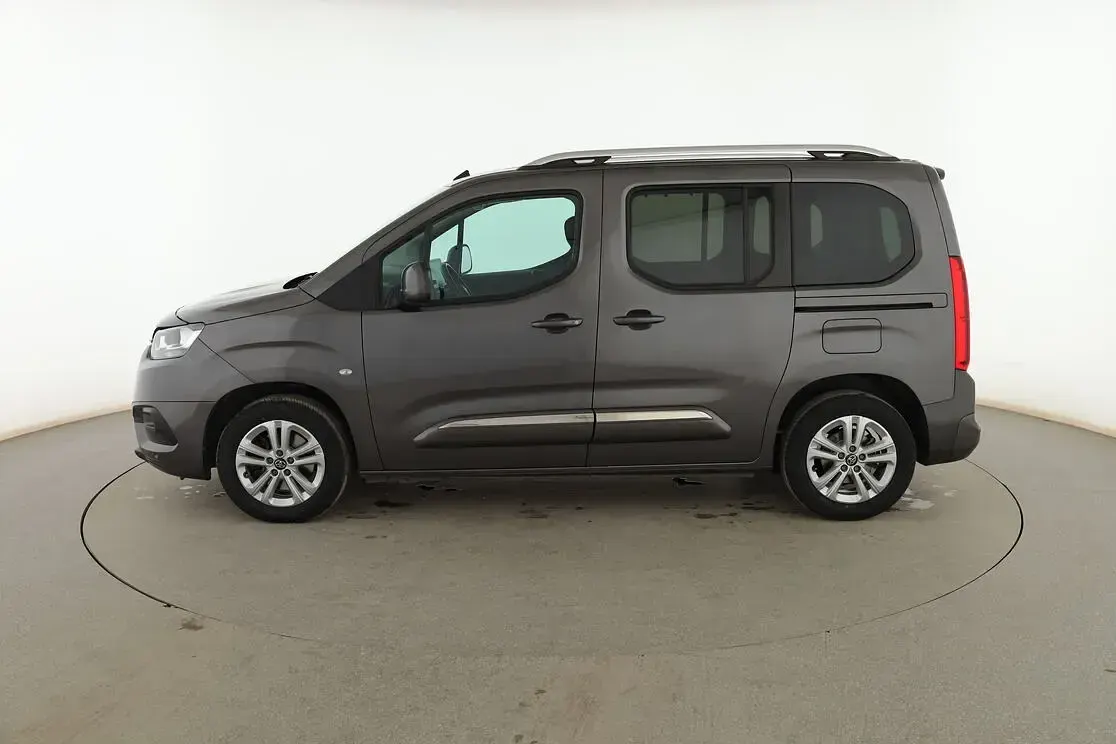 Usado Toyota Proace Verso Active 131 CV (96 kW) 2021 Gris Familiar