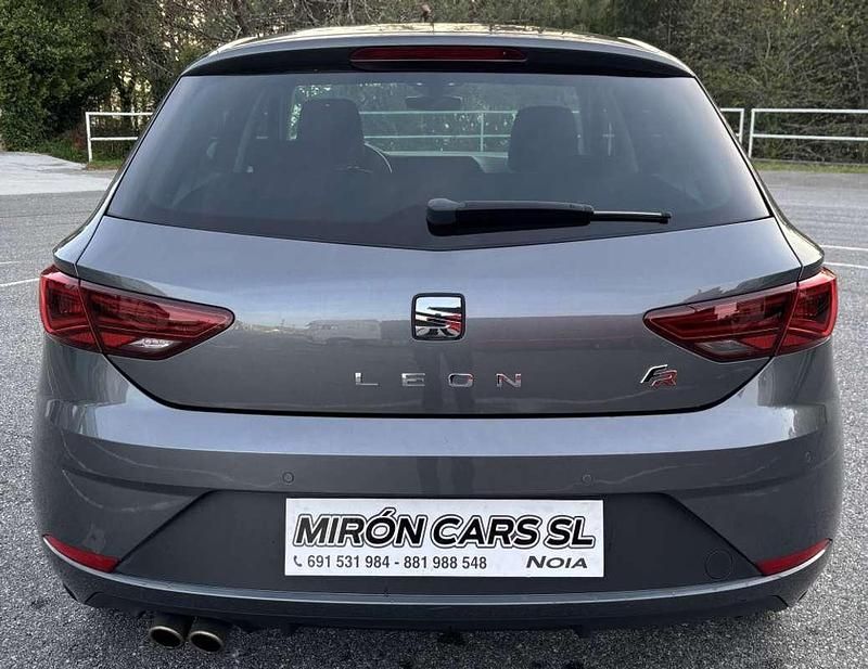 Usado Seat Leon FR 184 CV (135 kW) 2018 Gris Utilitario