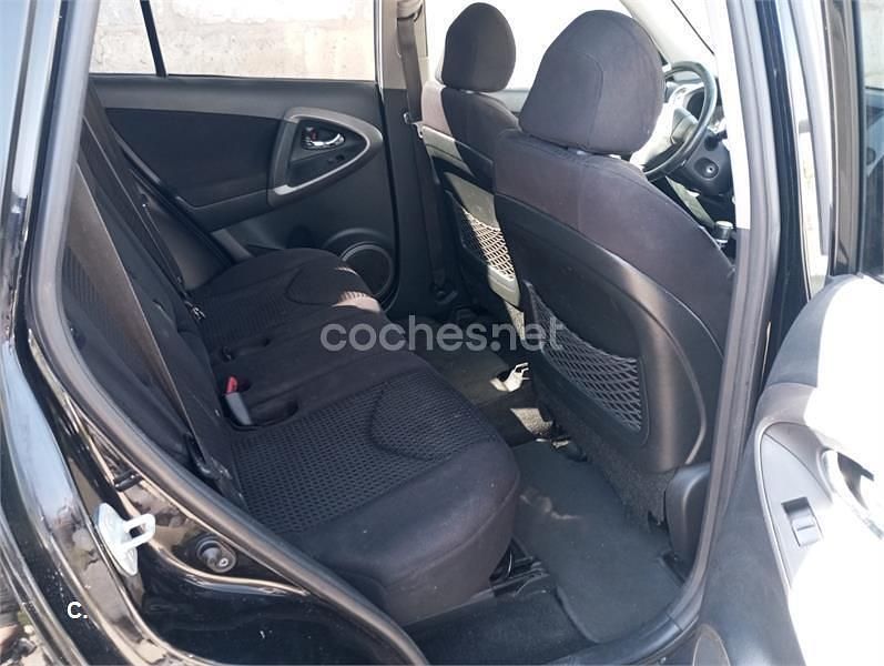 Usado Toyota RAV4 Sol 136 CV (100 kW) 2007 Negro SUV