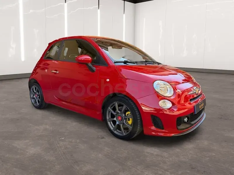 Usado Abarth 500 135 CV (99 kW) 2012 Rojo Berlina