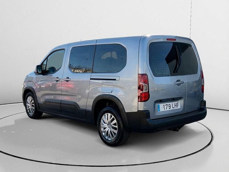 Usado Peugeot Rifter Active 131 CV (96 kW) 2020 Gris Monovolumen