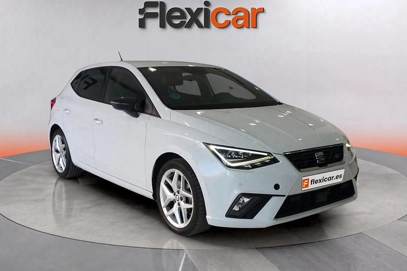 Blanco Usado 2021 Seat Ibiza FR Utilitario | 12.890 € (Precio justo) - Imagen 1/4