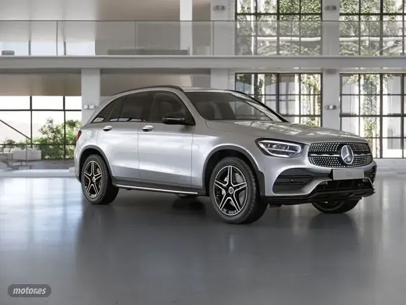 Usado Mercedes GLC200 163 CV (119 kW) 2022 Plateado SUV