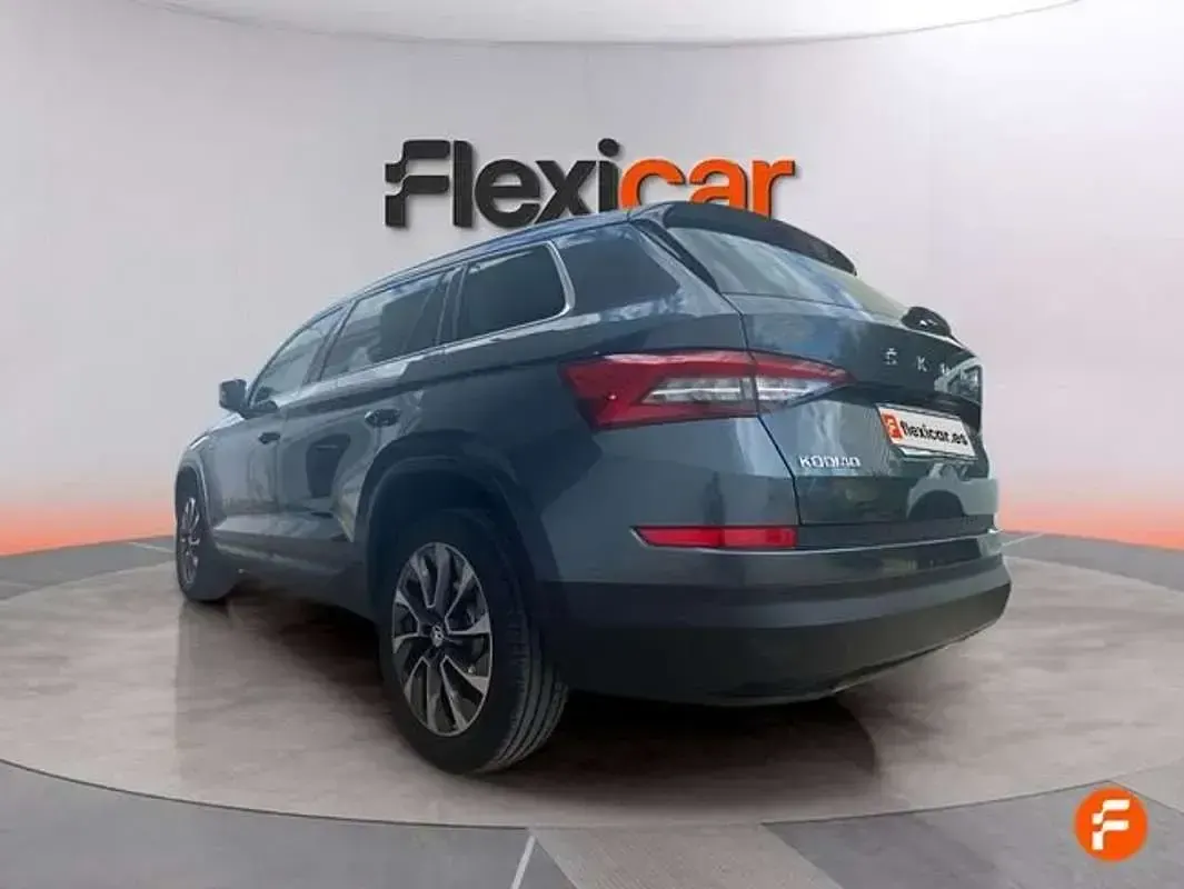 Usado Skoda Kodiaq Ambition 150 CV (110 kW) 2021 Gris SUV