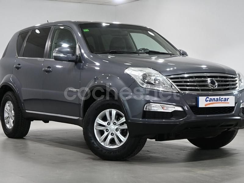 Usado Ssangyong (KGM) Rexton 178 CV (130 kW) 2017 Gris SUV
