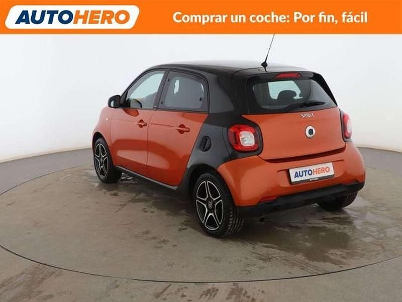 Usado Smart ForFour Passion 71 CV (52 kW) 2014 Naranja Utilitario
