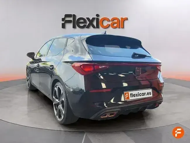 Usado Cupra Leon 204 CV (150 kW) 2022 Negro Berlina