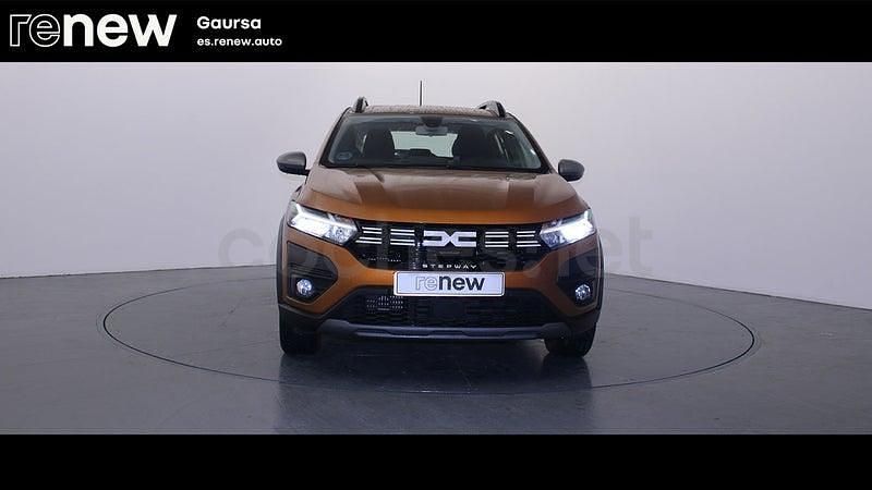 Usado Dacia Sandero Expression 91 CV (66 kW) 2023 Naranja Berlina