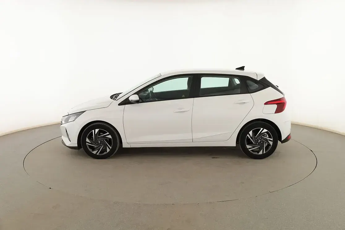 Usado Hyundai i20 101 CV (74 kW) 2022 Blanco Utilitario