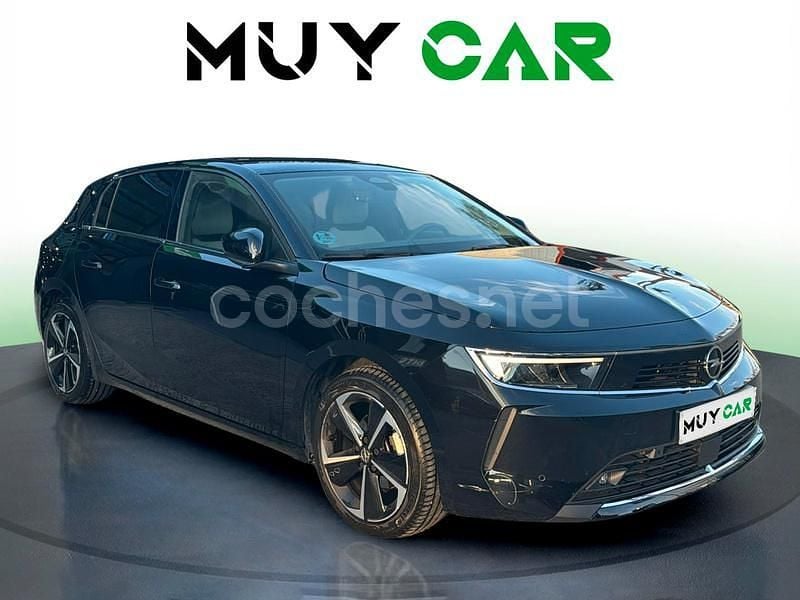 Negro Usado 2023 Opel Astra Elegance Berlina | 19.490 € (Precio justo) - Imagen 1/4