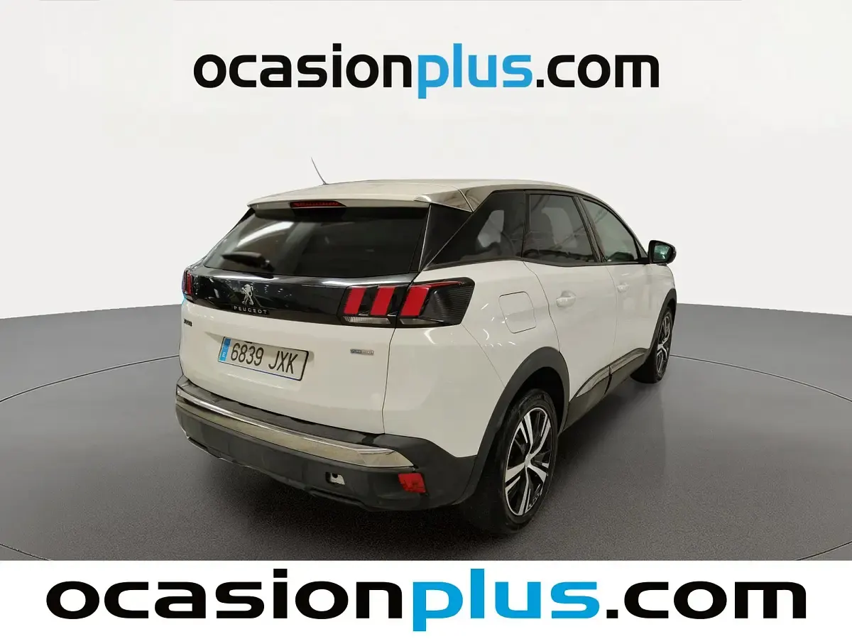 Usado Peugeot 3008 Allure 131 CV (96 kW) 2017 Blanco SUV