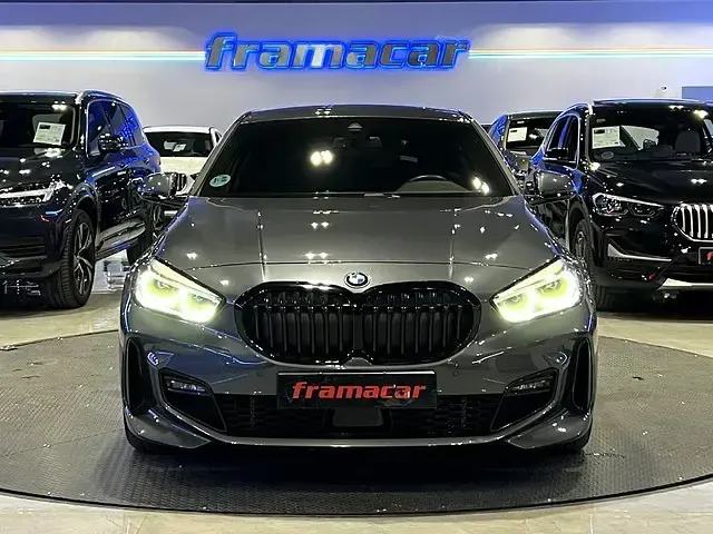 Usado BMW 118 M Sport 150 CV (110 kW) 2021 Gris Utilitario