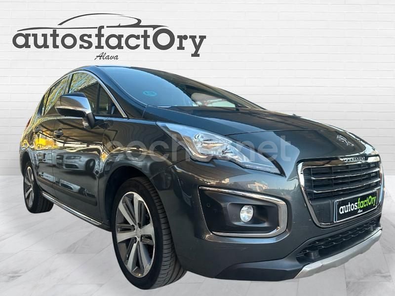 Usado Peugeot 3008 Allure 130 CV (95 kW) 2016 Negro Berlina