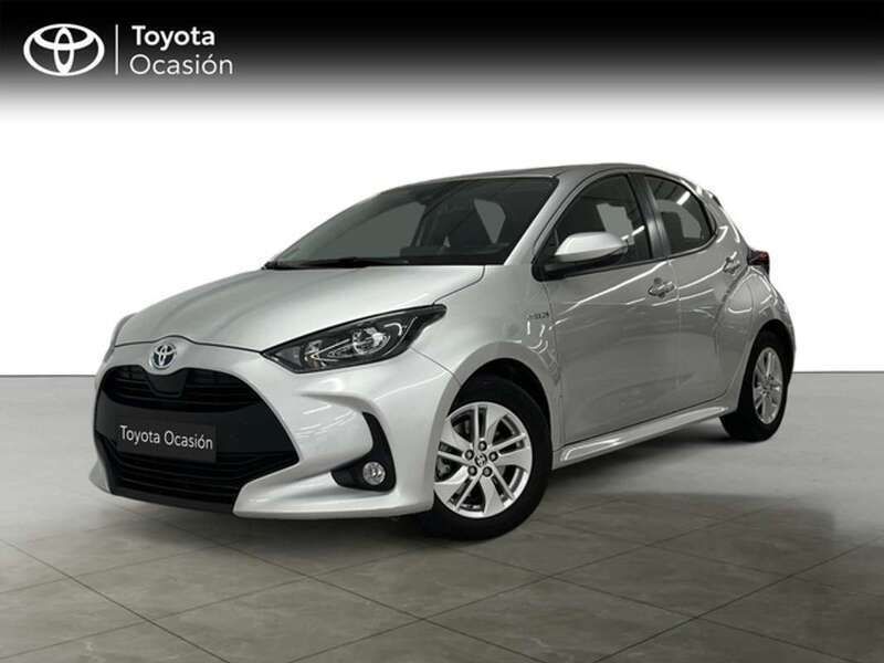Plateado Usado 2020 Toyota Yaris Hybrid Active Utilitario | 17.490 € (Precio justo) - Imagen 1/4