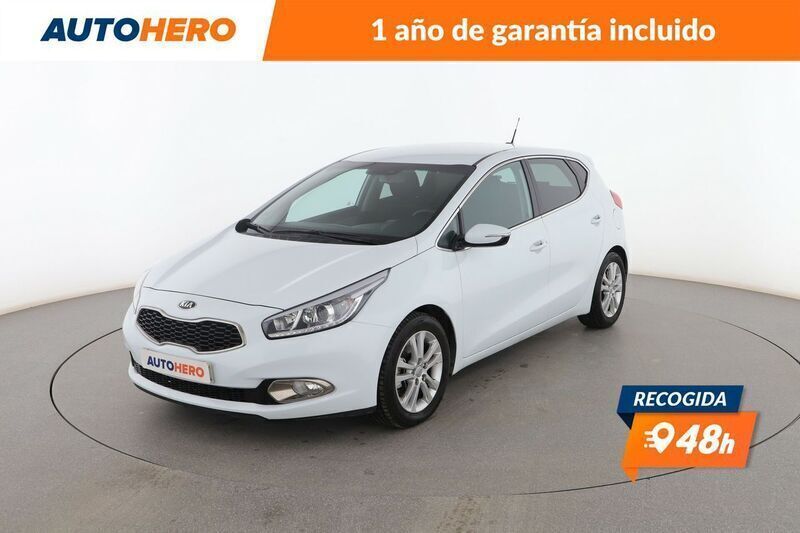 Blanco Usado 2015 Kia Ceed Berlina | 10.899 € (Buen precio) - Imagen 1/3
