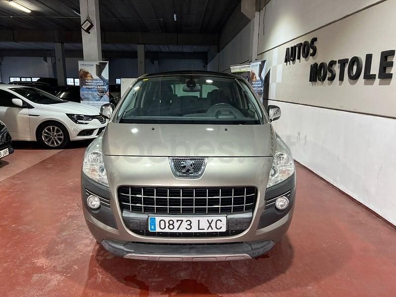 Usado Peugeot 3008 Active 112 CV (82 kW) 2011 Beige Familiar