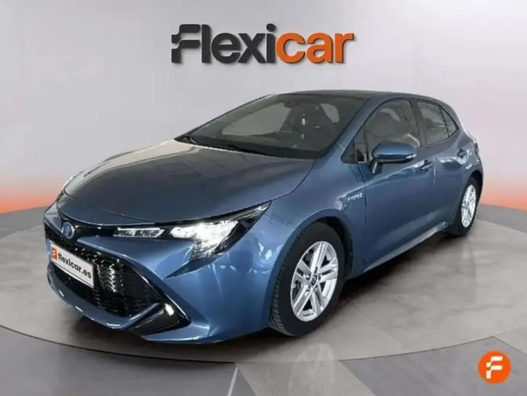 Usado Toyota Corolla Active 122 CV (89 kW) 2020 Azul Berlina