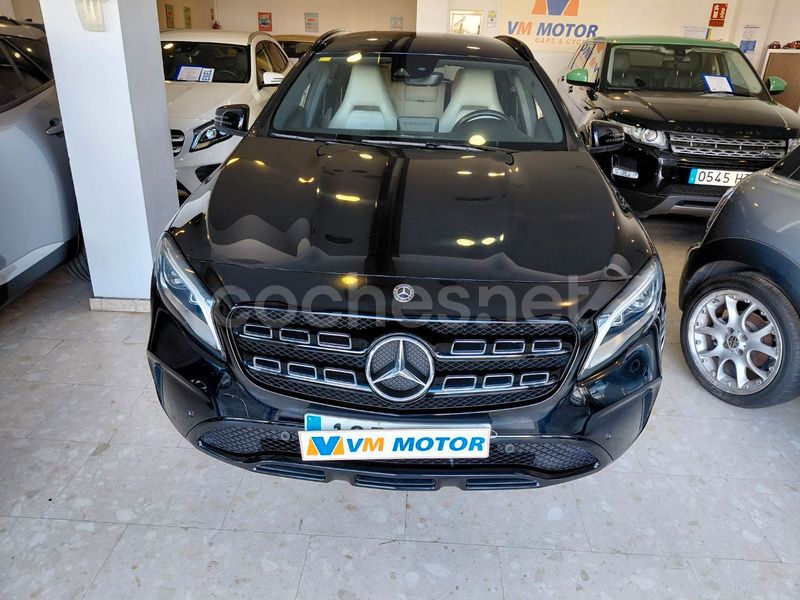 Negro Usado 2018 Mercedes GLA180 SUV | 25.800 € (Caro) - Imagen 1/4
