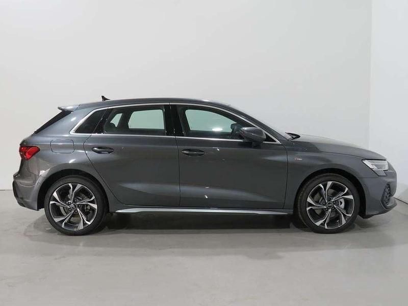 Usado Audi A3 Sportback e-tron S-Line 204 CV (150 kW) 2025 Gris Utilitario