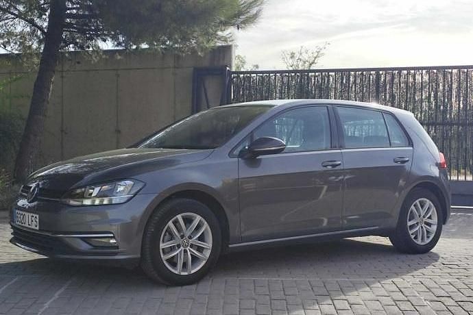 Usado VW Golf VII Advance 150 HP (110 kW) 2020