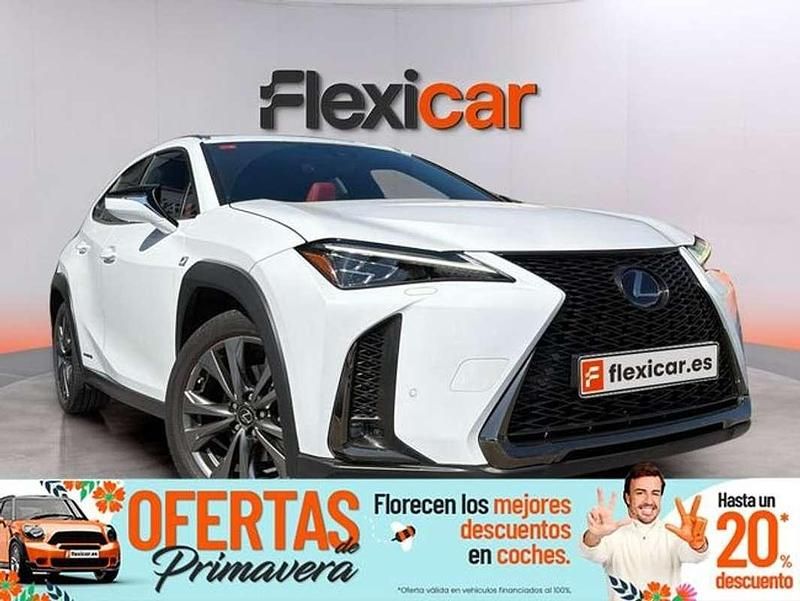 Usado Lexus UX 250h Sport Line 184 CV (135 kW) 2019 Blanco SUV
