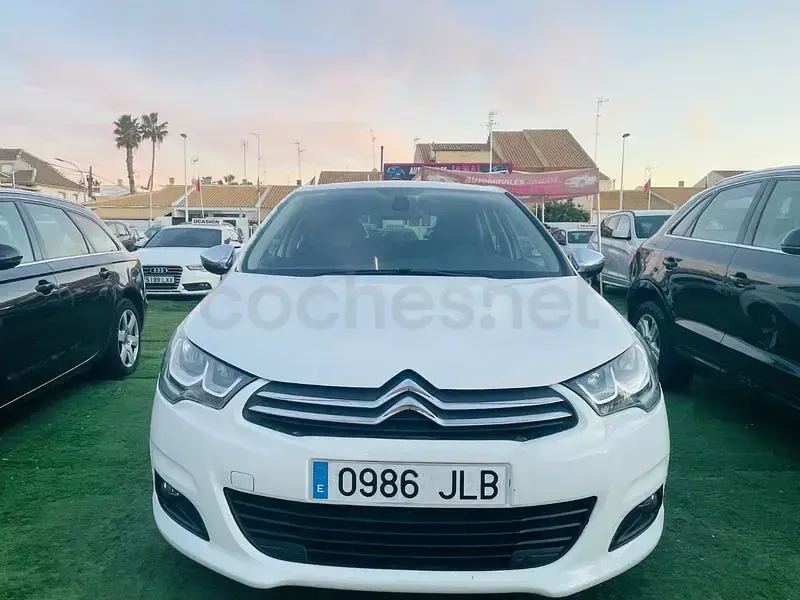 Usado Citroën C4 114 HP (83 kW) 2015 Branco Sedan