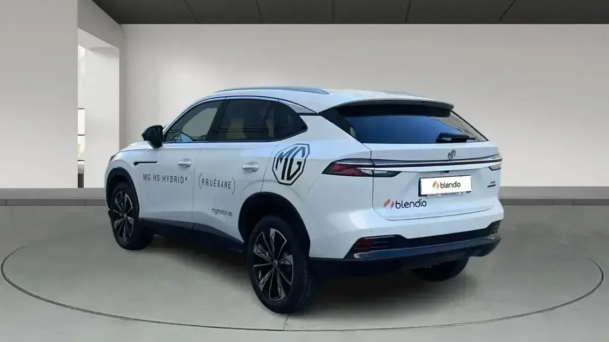 Begagnad MG HS Luxury 224 HK (164 kW) 2026 Vit SUV