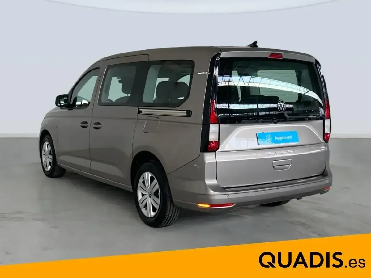 Usado VW Caddy Maxi 122 CV (89 kW) 2025 Beige Monovolumen