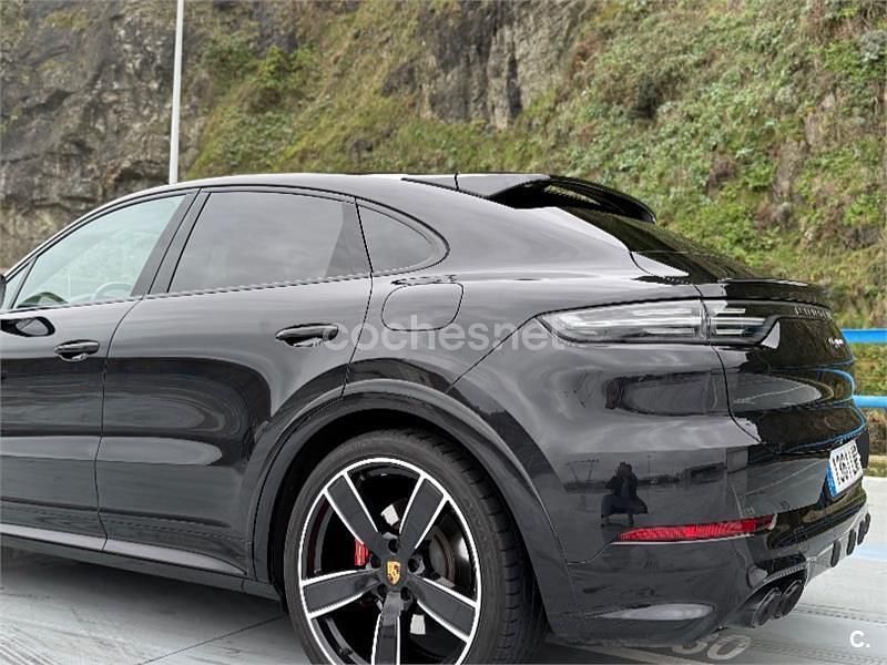 Usado Porsche Cayenne 462 CV (339 kW) 2021 Negro SUV