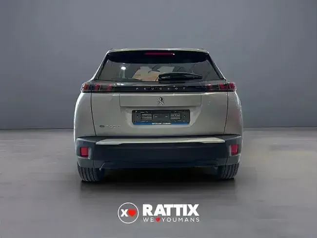 Usado Peugeot e-2008 Active 100 kW (136 CV) 2021 Gris SUV