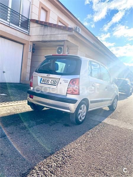 Usado Hyundai Atos GLS 59 CV (43 kW) 2004 Gris / plata Utilitario
