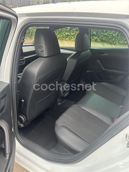 Usado Cupra Leon 150 CV (110 kW) 2024 Blanco Berlina