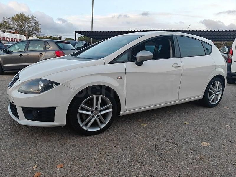Usado Seat Leon FR 125 CV (91 kW) 2012 Blanco Berlina