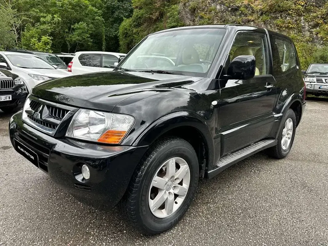 Usado Mitsubishi Montero Intense 160 CV (117 kW) 2005 Negro SUV
