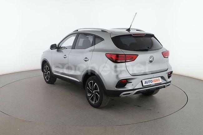 Usado MG ZS Luxury 111 CV (81 kW) 2023 Gris Berlina