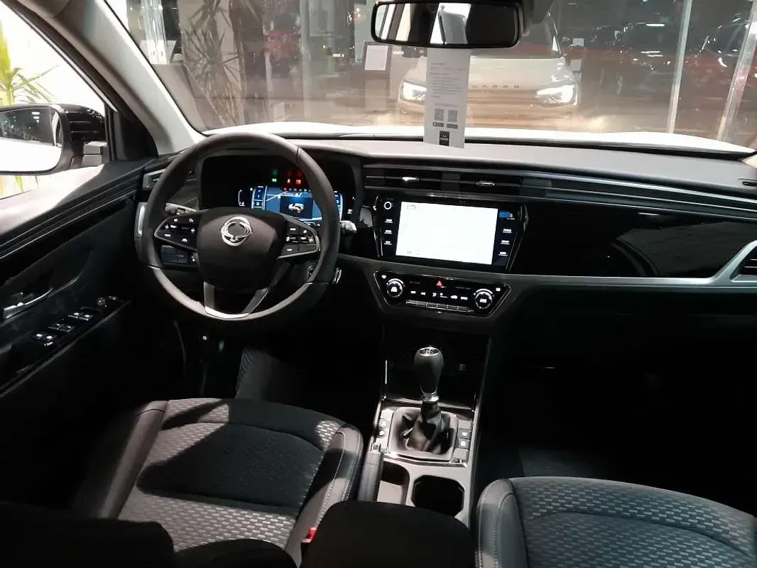 Nuevo SsangYong Korando 148 CV (108 kW) 2025 Blanco SUV