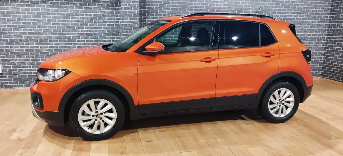 Usado VW T-Cross Advance 110 CV (80 kW) 2021 Rojo SUV