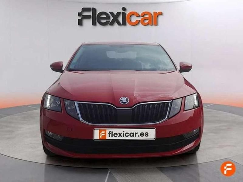 Usado Skoda Octavia Ambition 111 CV (81 kW) 2017 Rojo Berlina