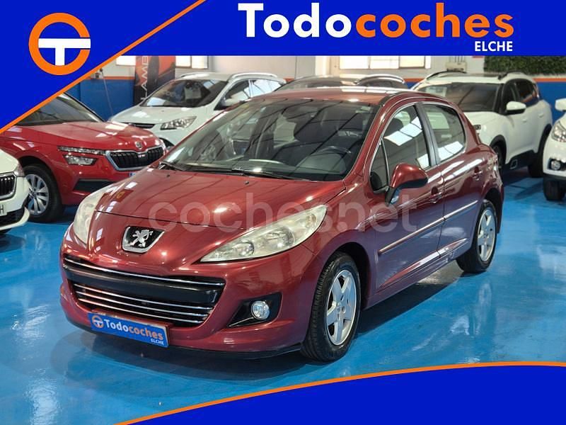 Granate Usado 2011 Peugeot 207 Active Berlina | 5499 € (Precio justo) - Imagen 1/4