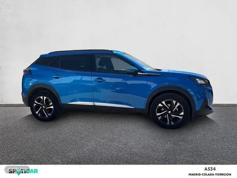 Usado Peugeot 2008 Allure 130 CV (95 kW) 2021 Azul SUV