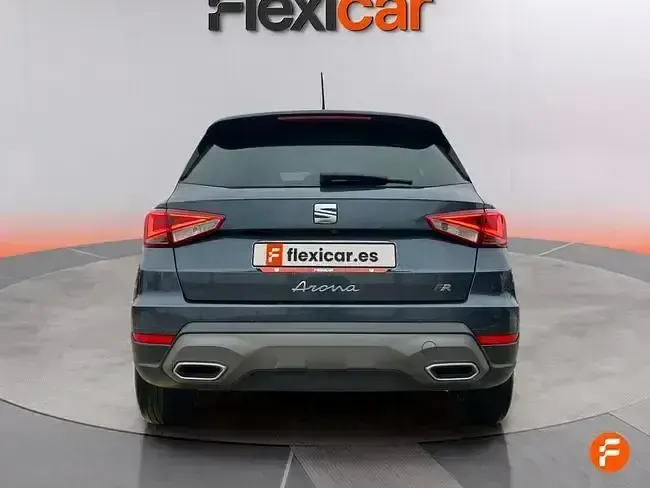 Usado Seat Arona FR 110 CV (80 kW) 2022 Azul SUV