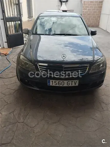 Usado Mercedes C180 Elegance 156 CV (114 kW) 2010 Marrón Berlina