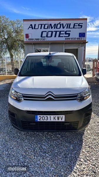 Usado Citroën Berlingo Live 76 CV (55 kW) 2019 Blanco Monovolumen
