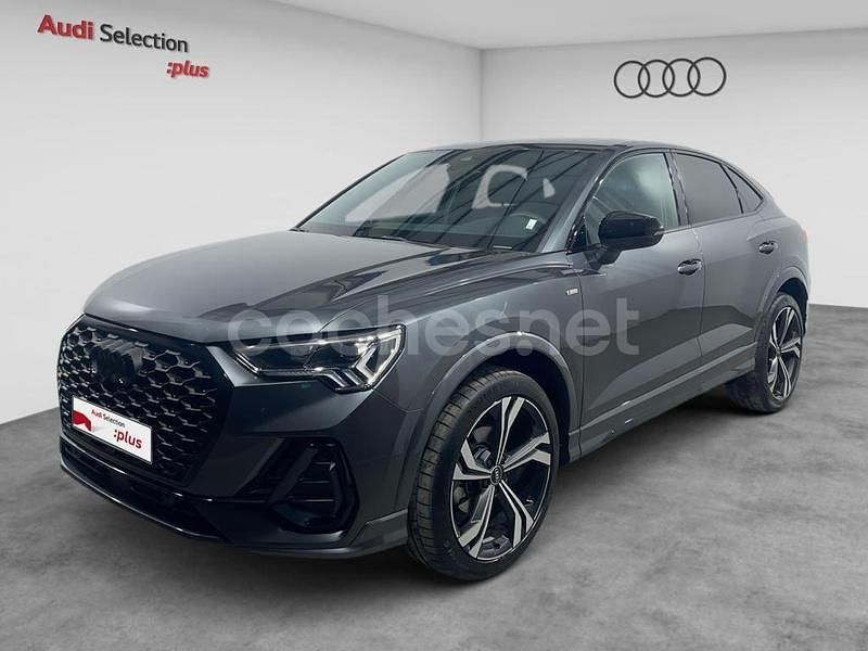 Gris / plata Usado 2024 Audi Q3 Sportback Ambiente SUV | 43.500 € (Precio justo) - Imagen 1/4