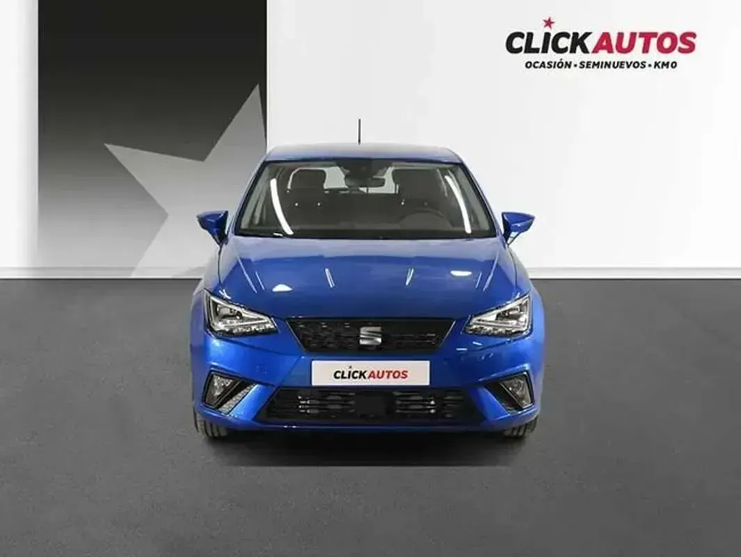 Usado Seat Ibiza Style 90 CV (66 kW) 2025 Azul Utilitario