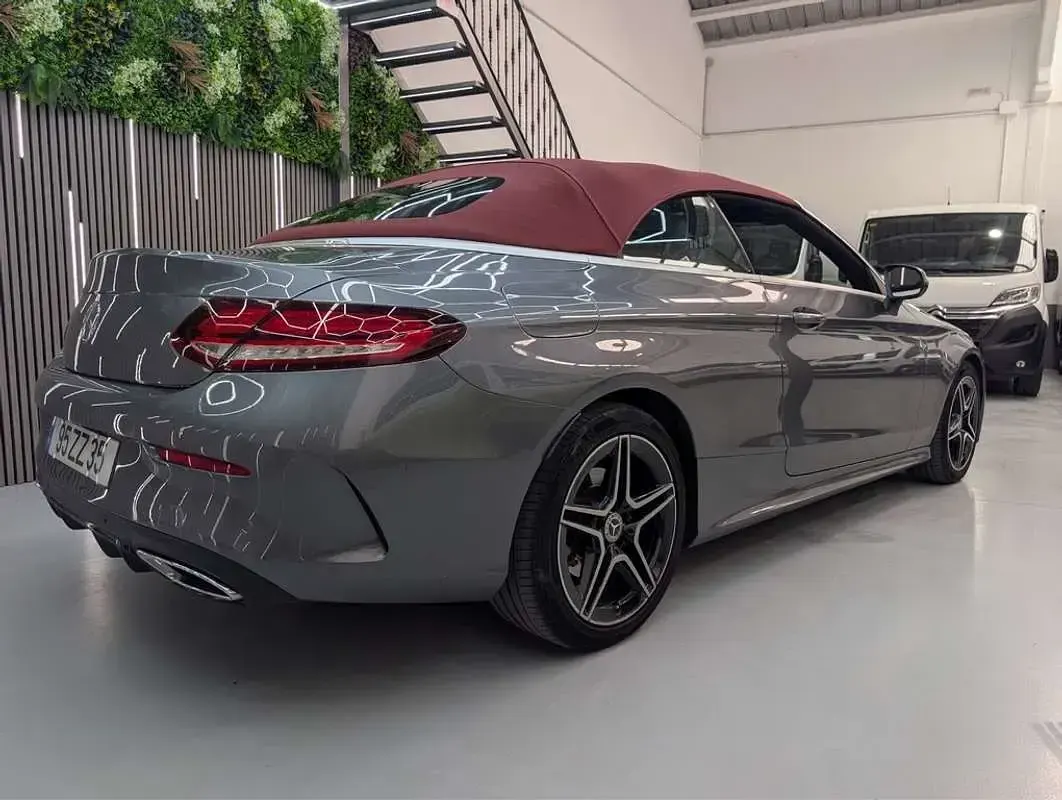 Usado Mercedes C220 194 CV (142 kW) 2021 Gris Descapotable